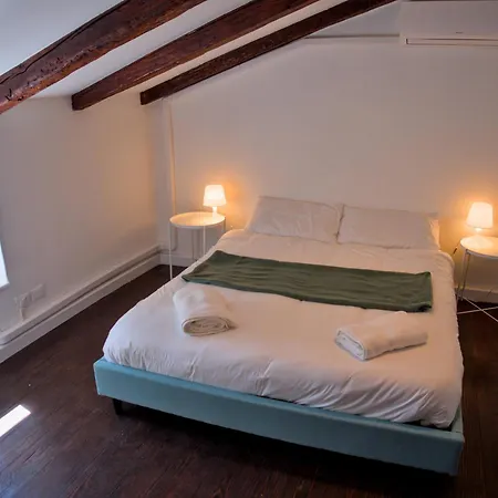 Mansarda - Parcheggio Coperto Disponibile *